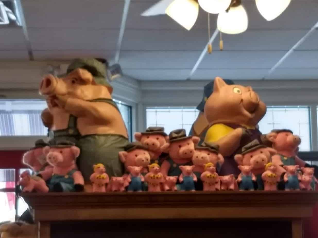 More Pigs at Uncle Wills Pancake House