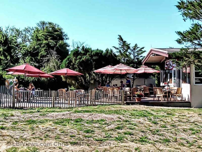 Outdoor dining at Kelly's Old Barney Restaurant - Barnegat Light LBI